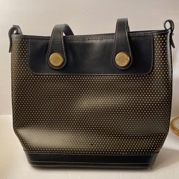 Dooney & Bourke Handbags - Dooney & Bourke Black Cabriolet Bag